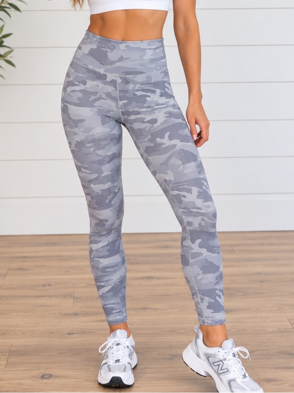 🩶 Gray Camo High-Waisted Yoga Workout Leggings – Small